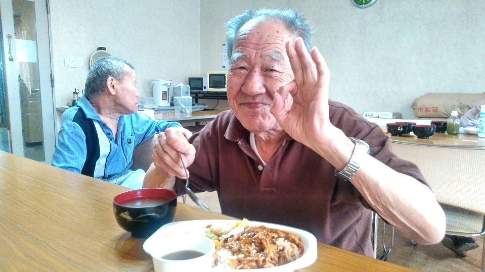 「春の昼食会　美味くてgood!!」